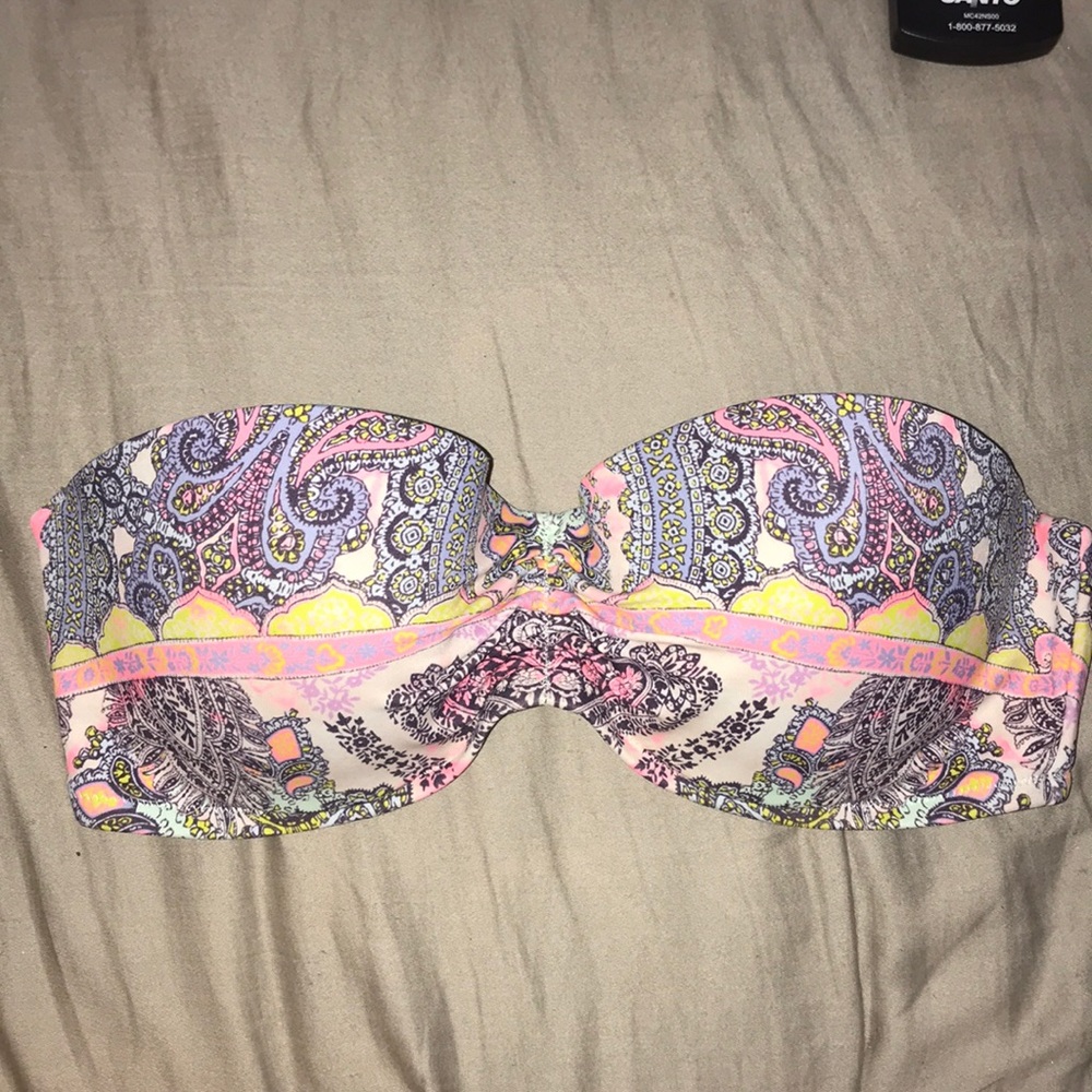 VICTORIAS SECRET swim top